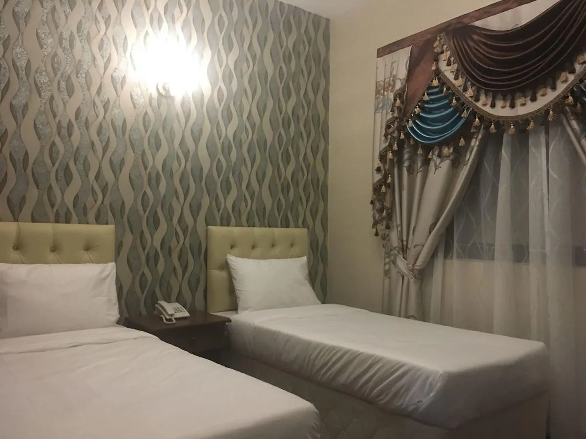 דובאי Royal Garden Hotel 2*,