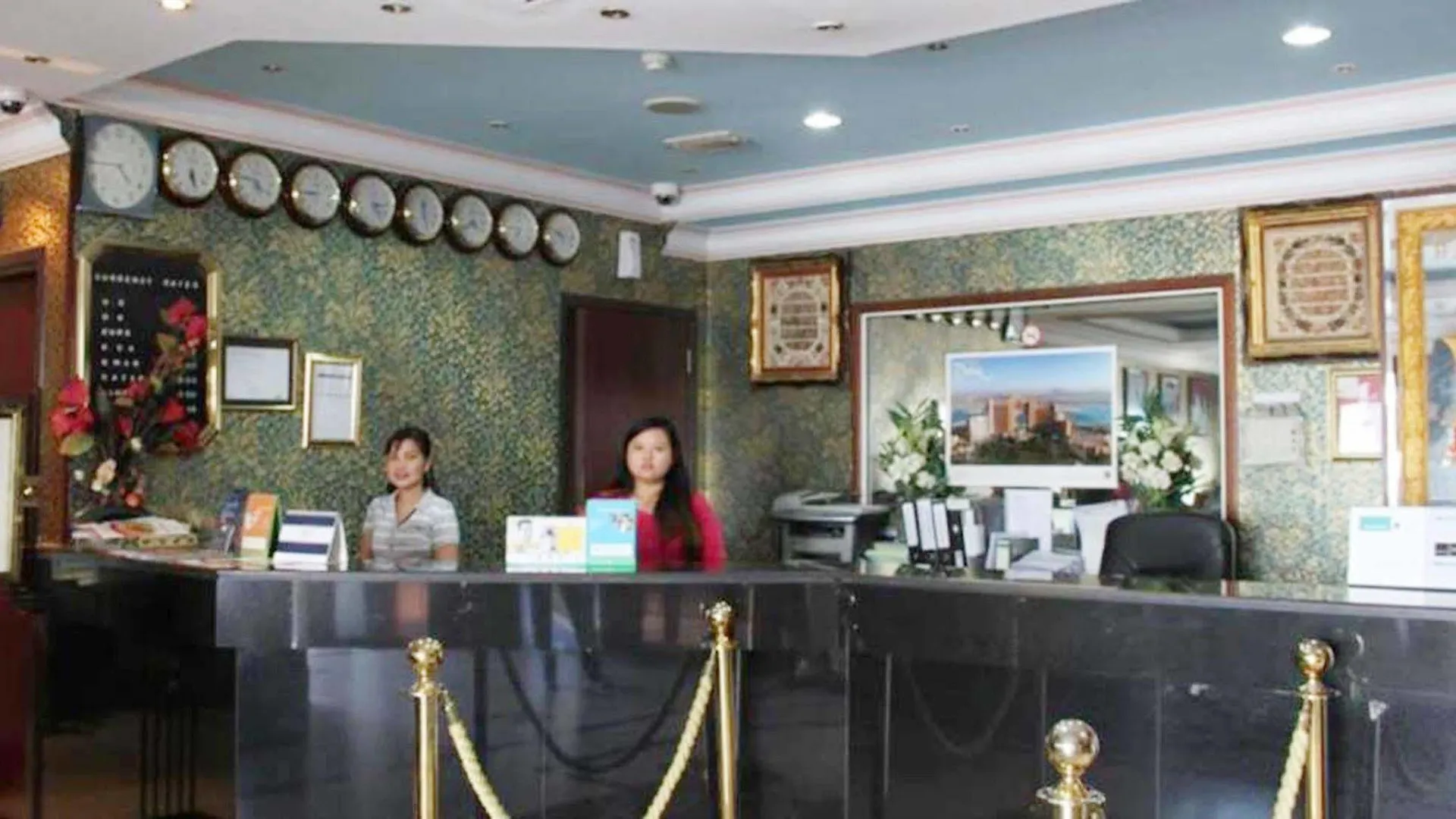 דובאי Royal Garden Hotel