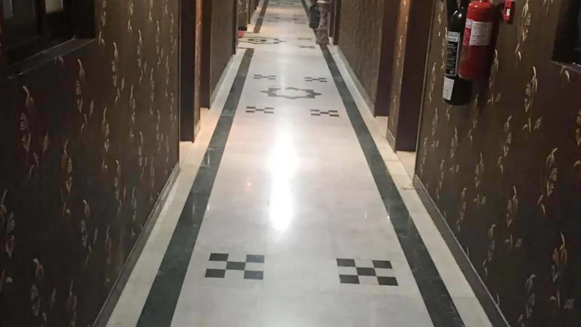 דובאי Royal Garden Hotel